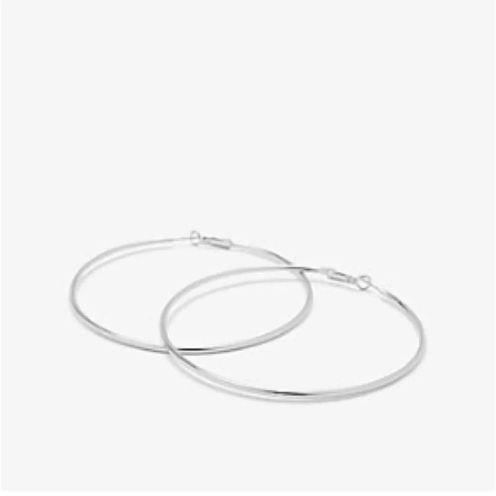 Express large metal hoop earrings - Picture 1 of 3